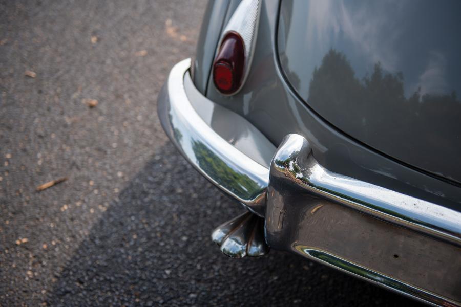 Детали экстерьера Auto Union 1000 S Coupe DeLuxe 1959 года  (фото 14 из 21)